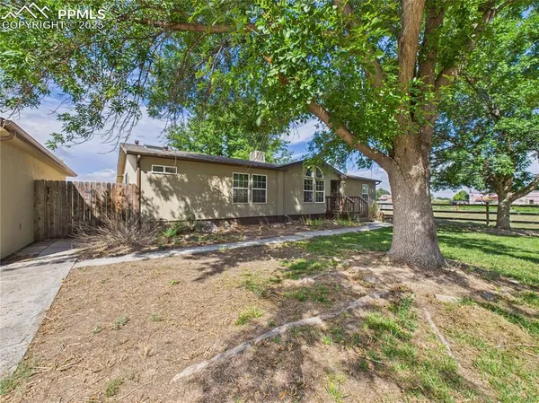 $399,900 | 1131 24 1/2 Lane, Pueblo, CO 81006