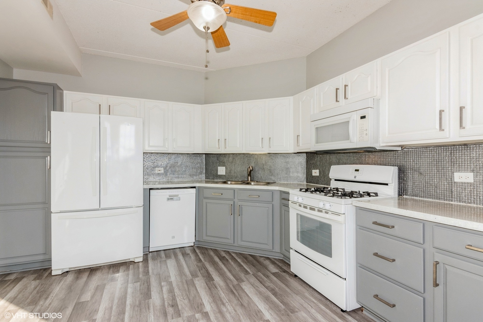 3100 Town Square Drive, Unit 307 Rolling Meadows, IL 60008 - Photo 3 of 20