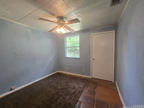 $1,525 | 8015 Forest Ash, Live Oak, TX 78233