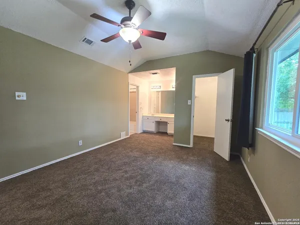 $1,525 | 8015 Forest Ash, Live Oak, TX 78233