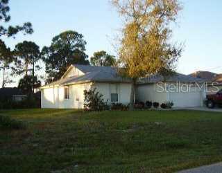 137 Albatross Road Rotonda West, FL 33947 - Photo 1 of 1 Exterior Front