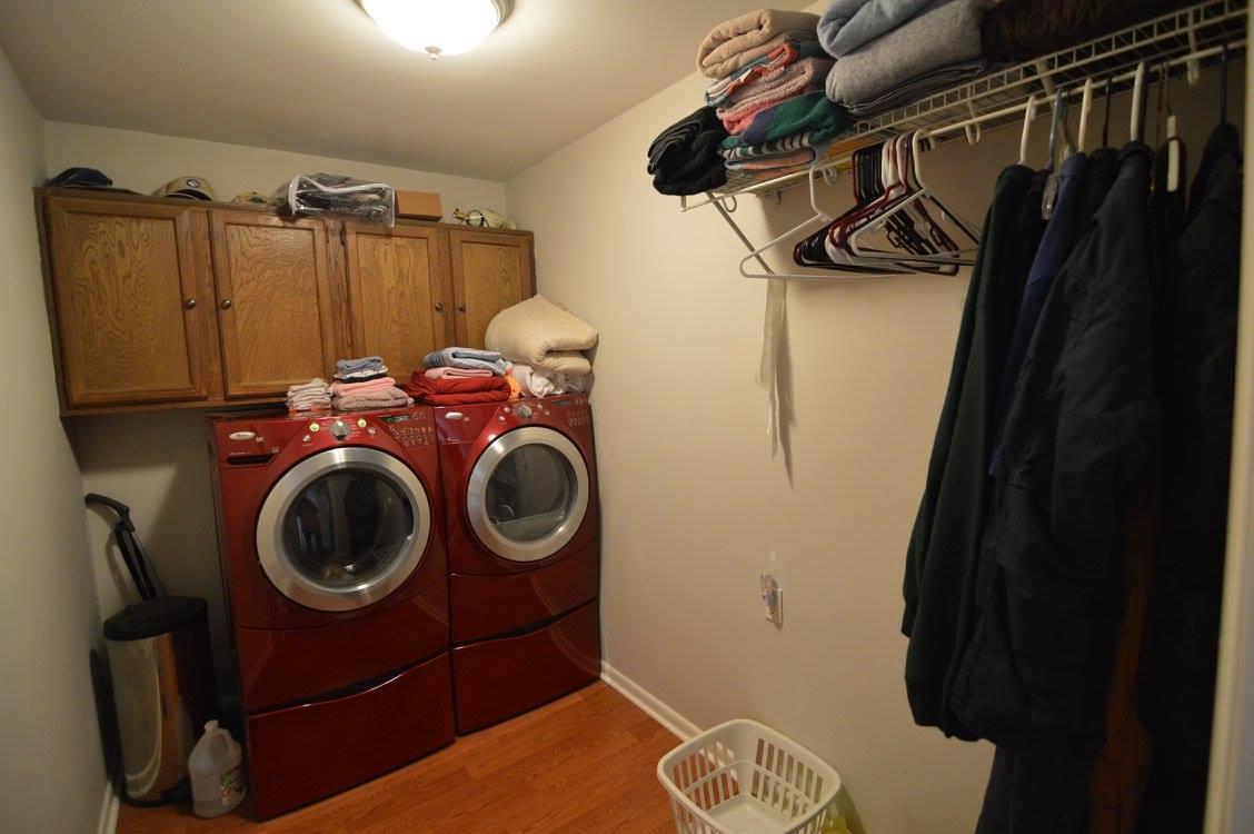 101 Bettis Road Lebanon, TN 37090 - Photo 11 of 20 a utility room with dryer and washer