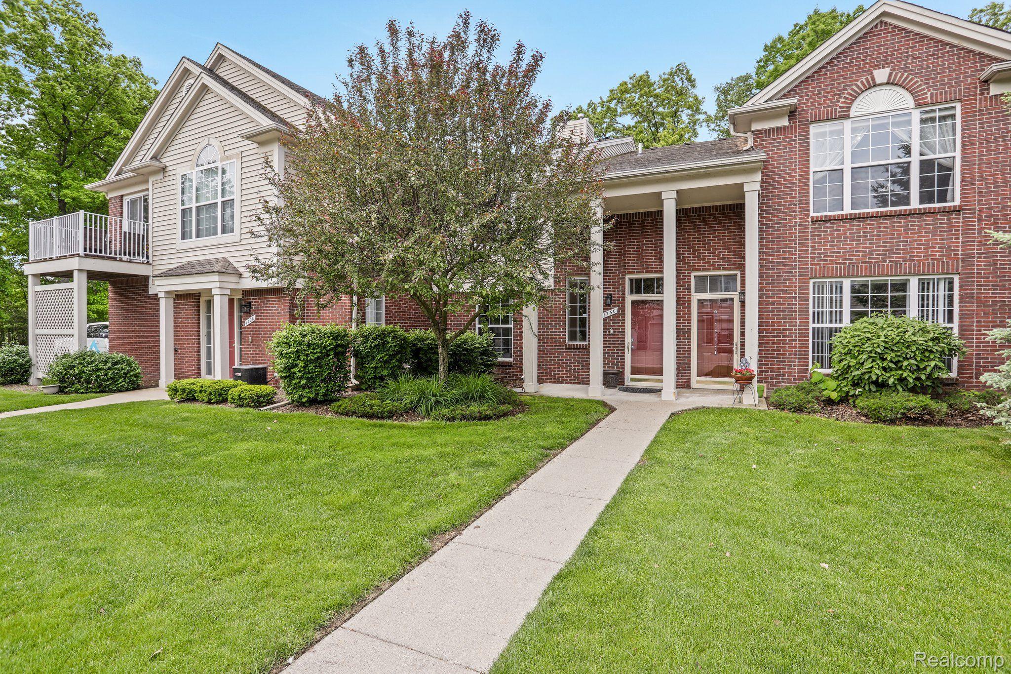 1730 Deepwood Circle Rochester, MI 48307 - Photo 2 of 20 Gallery Image 2