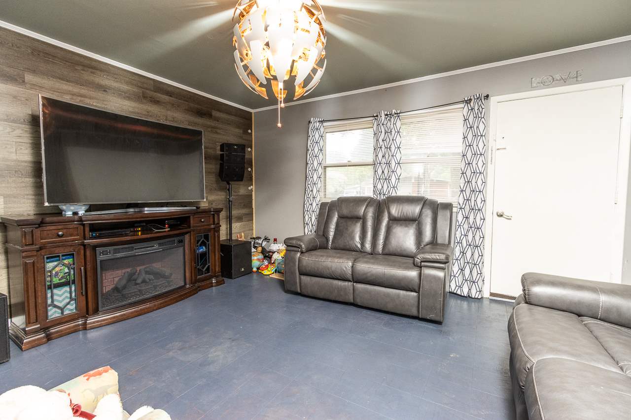 1231 Berclair Road Memphis, TN 38122 - Photo 2 of 14