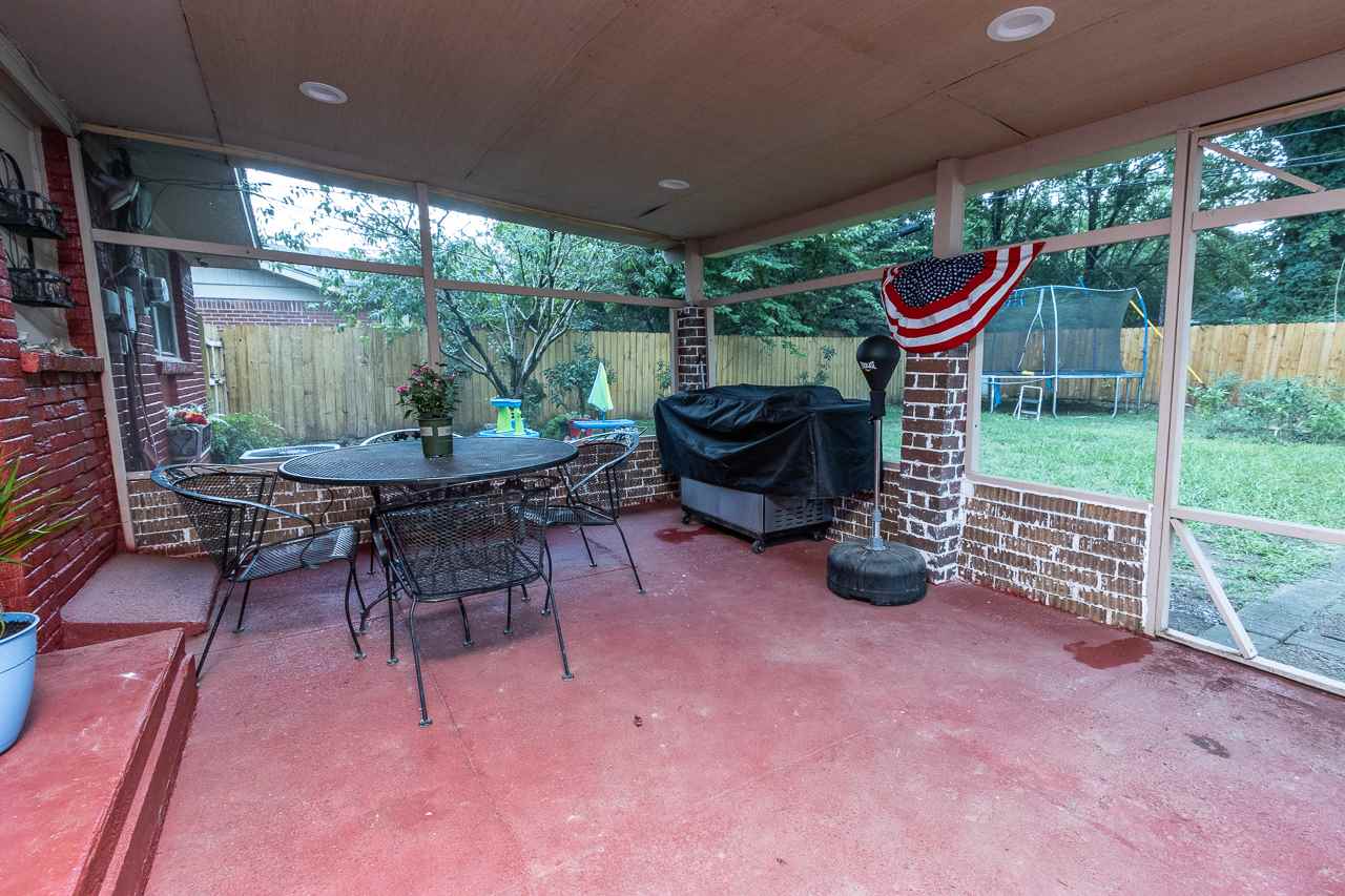 1231 Berclair Road Memphis, TN 38122 - Photo 11 of 14