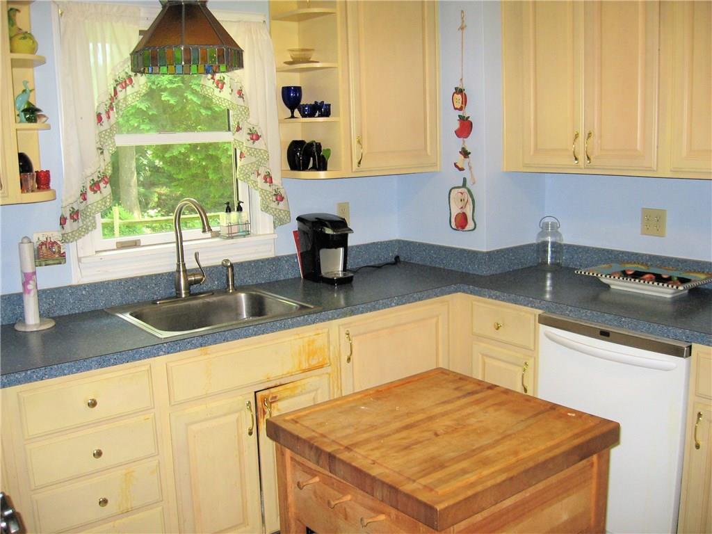 2397 Freeport Road Kittanning, PA 16201 - Photo 10 of 25 Gallery Image 10