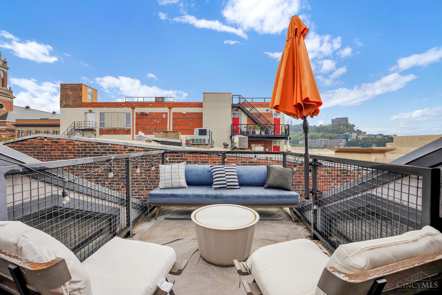 404 Reading Road, Unit 401 Cincinnati, OH 45202 - Photo 40 of 58 Gallery Image 40