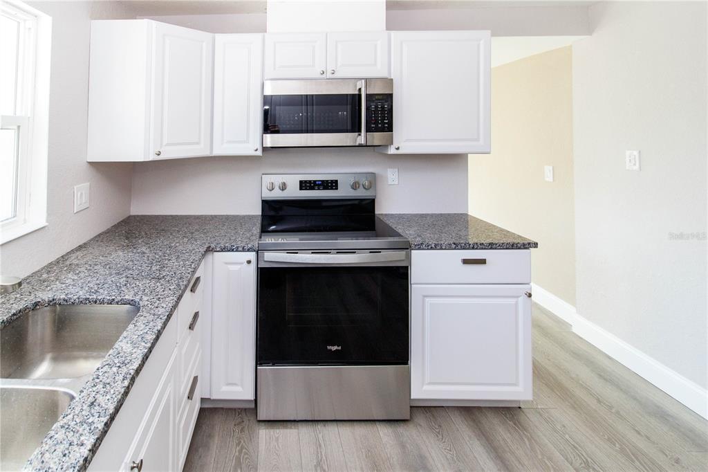 7122 Astor Drive New Port Richey, FL 34652 - Photo 17 of 36