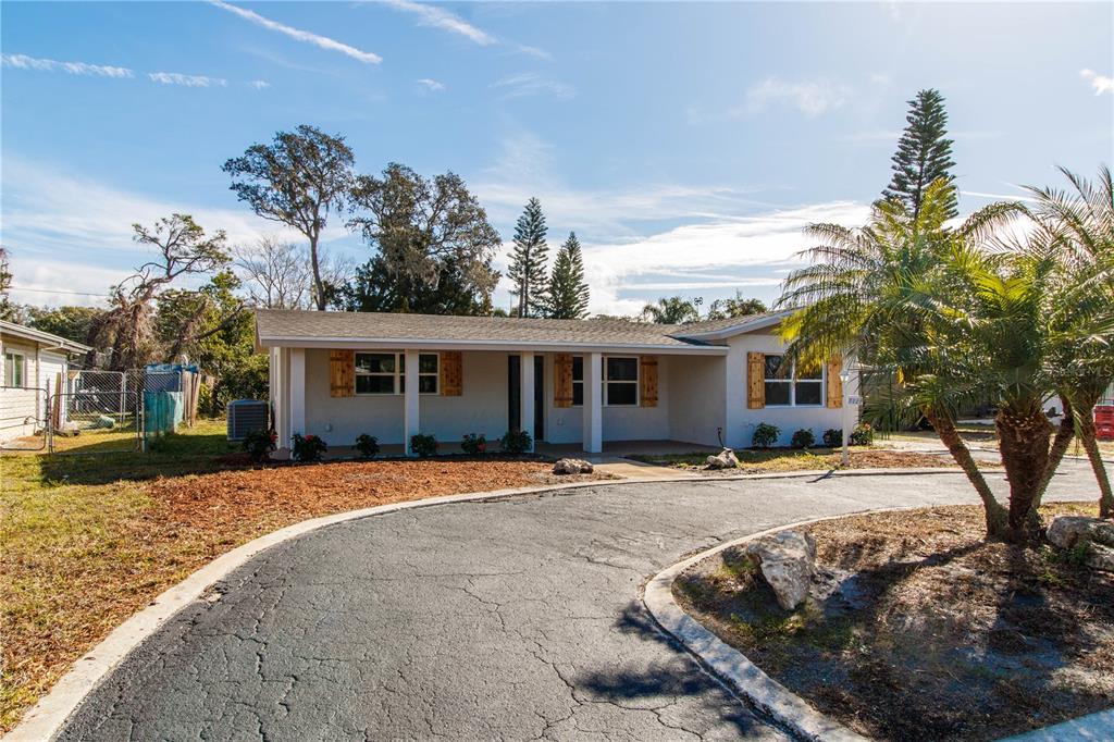 7122 Astor Drive New Port Richey, FL 34652 - Photo 2 of 36