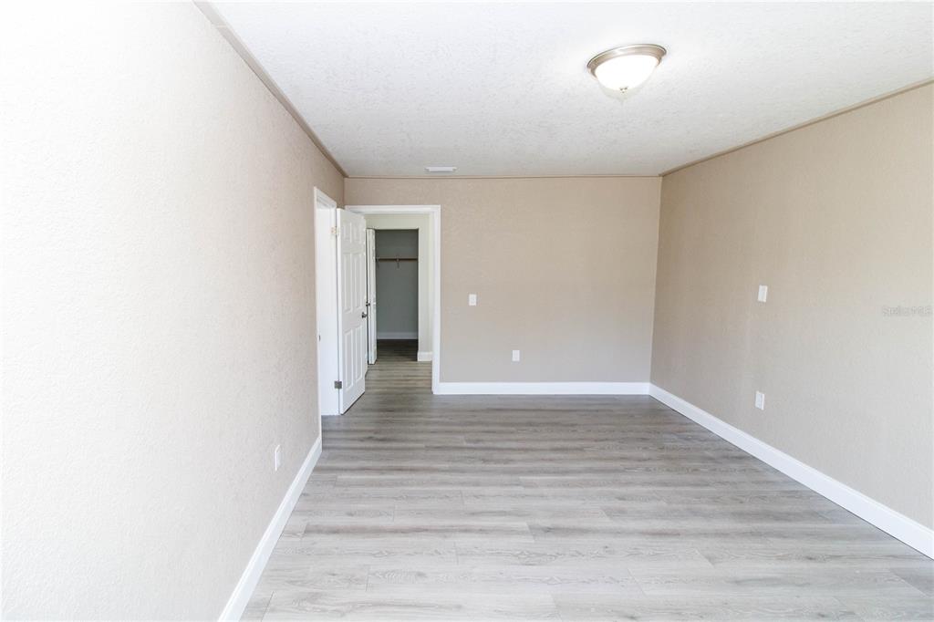 7122 Astor Drive New Port Richey, FL 34652 - Photo 8 of 36