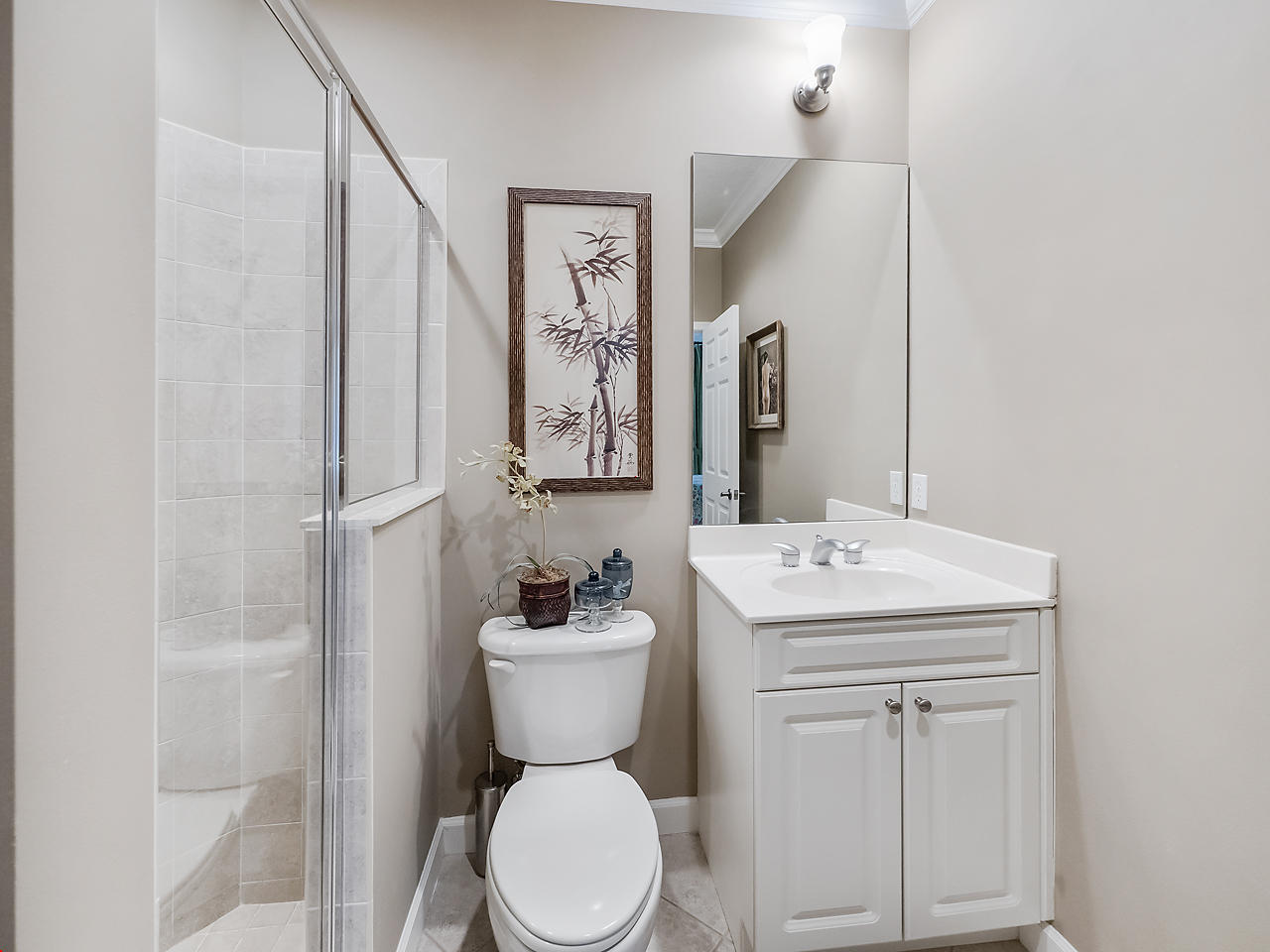 8841 First Tee Road Port St. Lucie, FL 34986 - Photo 15 of 228 Guest Bathroom 1