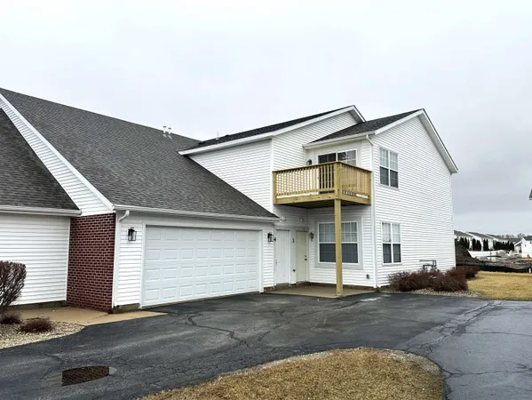 $169,900 | 410 Pine White Road, Roscoe, IL 61073