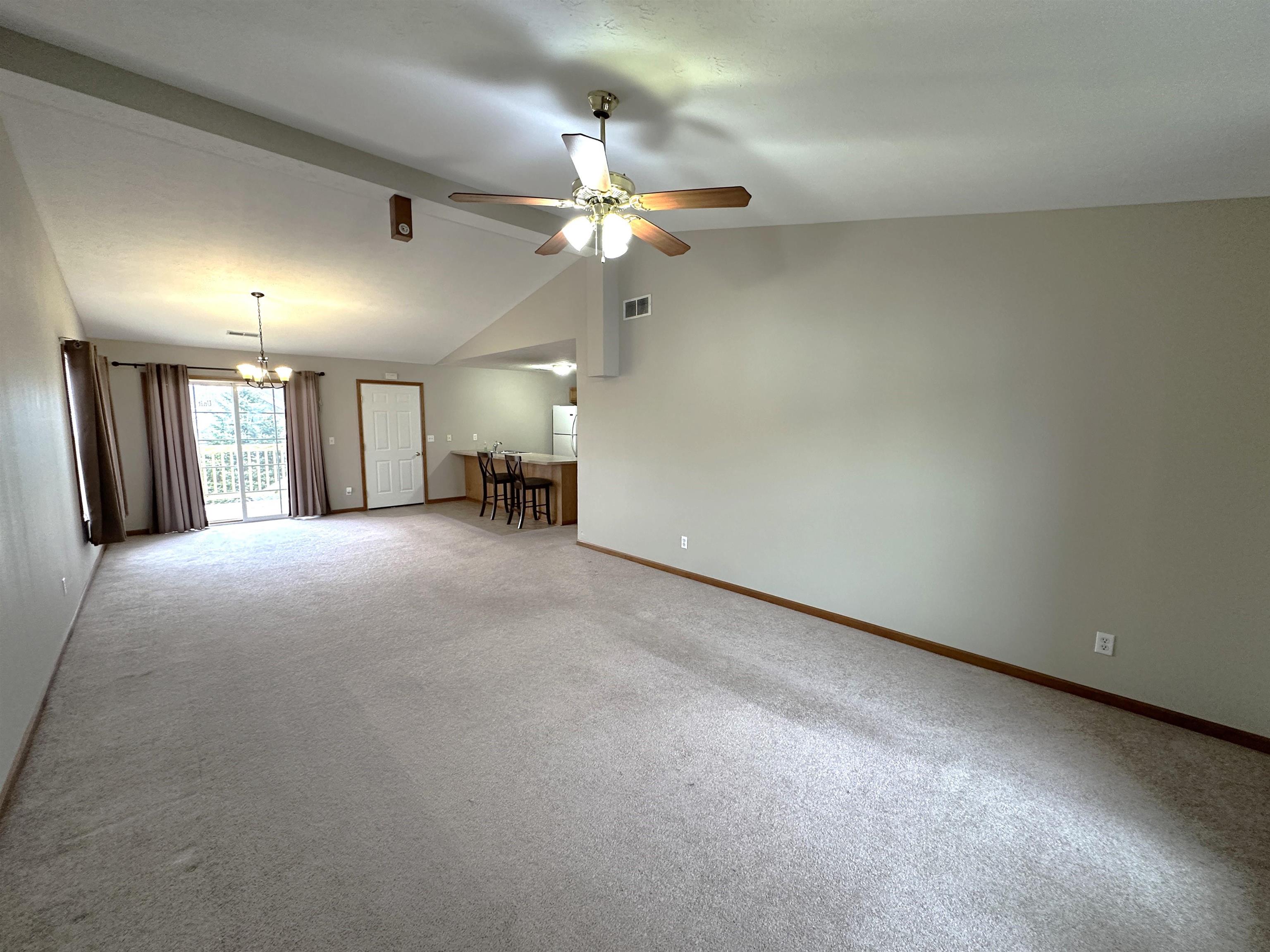 410 Pine White Road Roscoe, IL 61073 - Photo 17 of 35