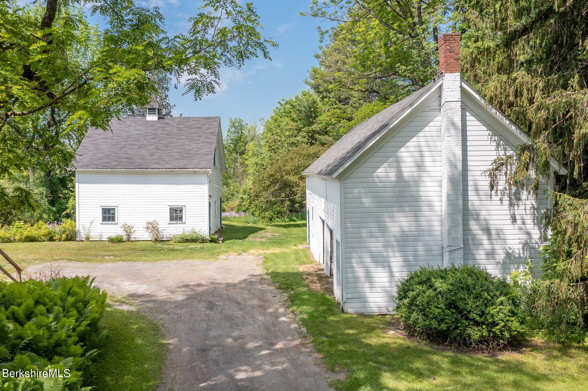 19 Yale Hill Road Stockbridge, MA 01262 - Photo 12 of 67 19 Yale Hill_5