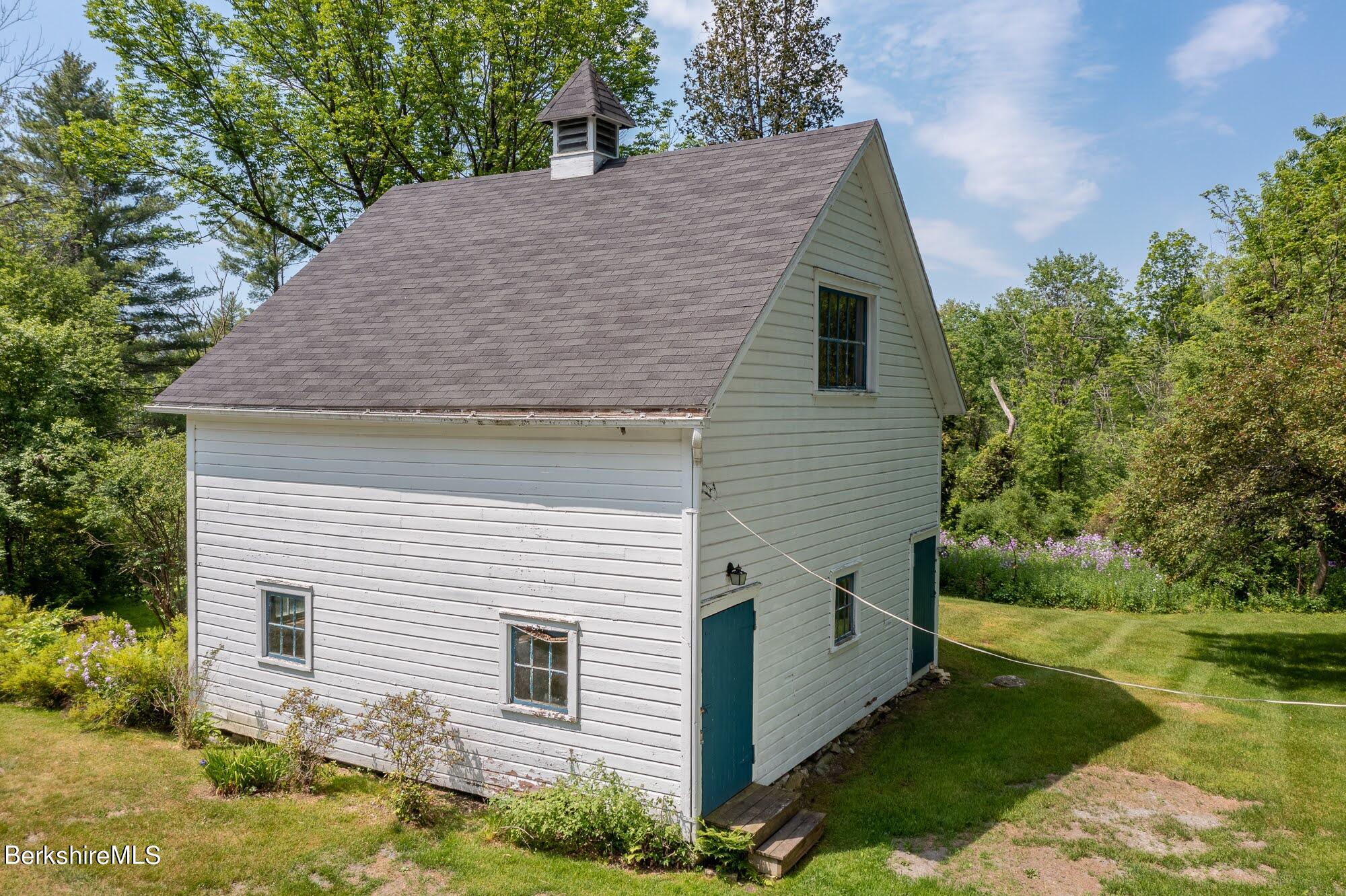 19 Yale Hill Road Stockbridge, MA 01262 - Photo 15 of 67 19 Yale Hill_8