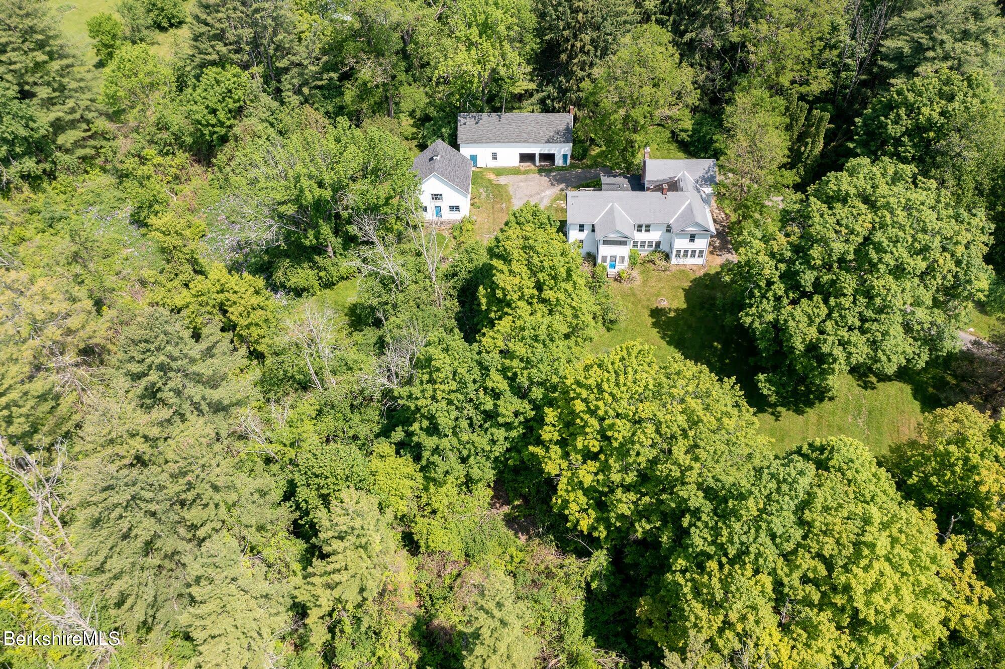 19 Yale Hill Road Stockbridge, MA 01262 - Photo 21 of 67 19 Yale Hill_17