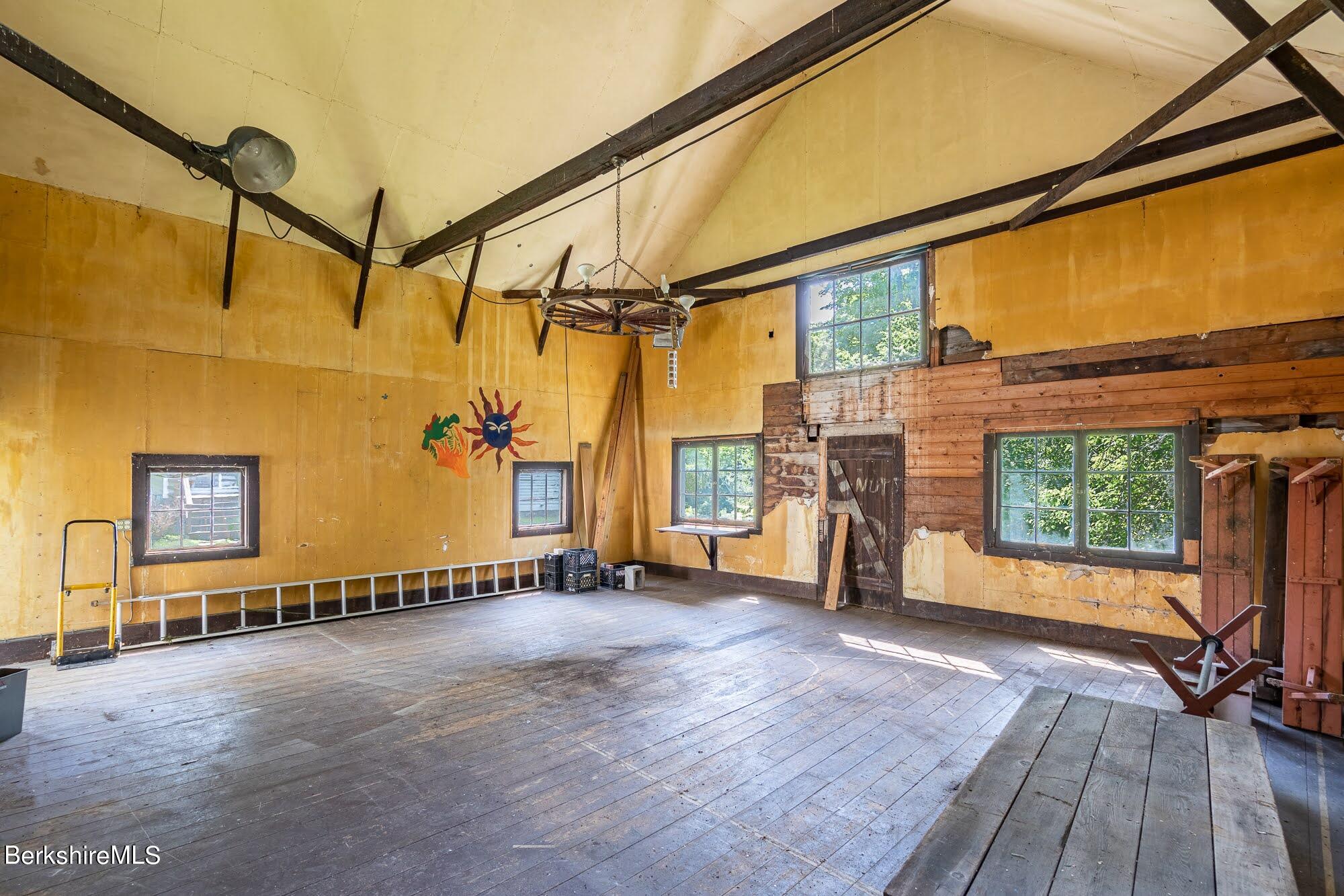 19 Yale Hill Road Stockbridge, MA 01262 - Photo 24 of 67 19 Yale Hill_39