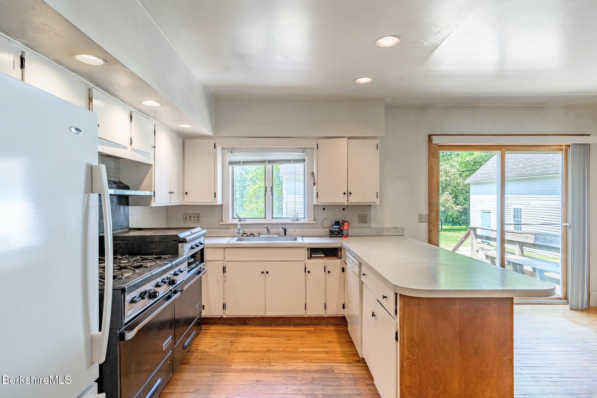 19 Yale Hill Road Stockbridge, MA 01262 - Photo 31 of 67 19 Yale Hill_46