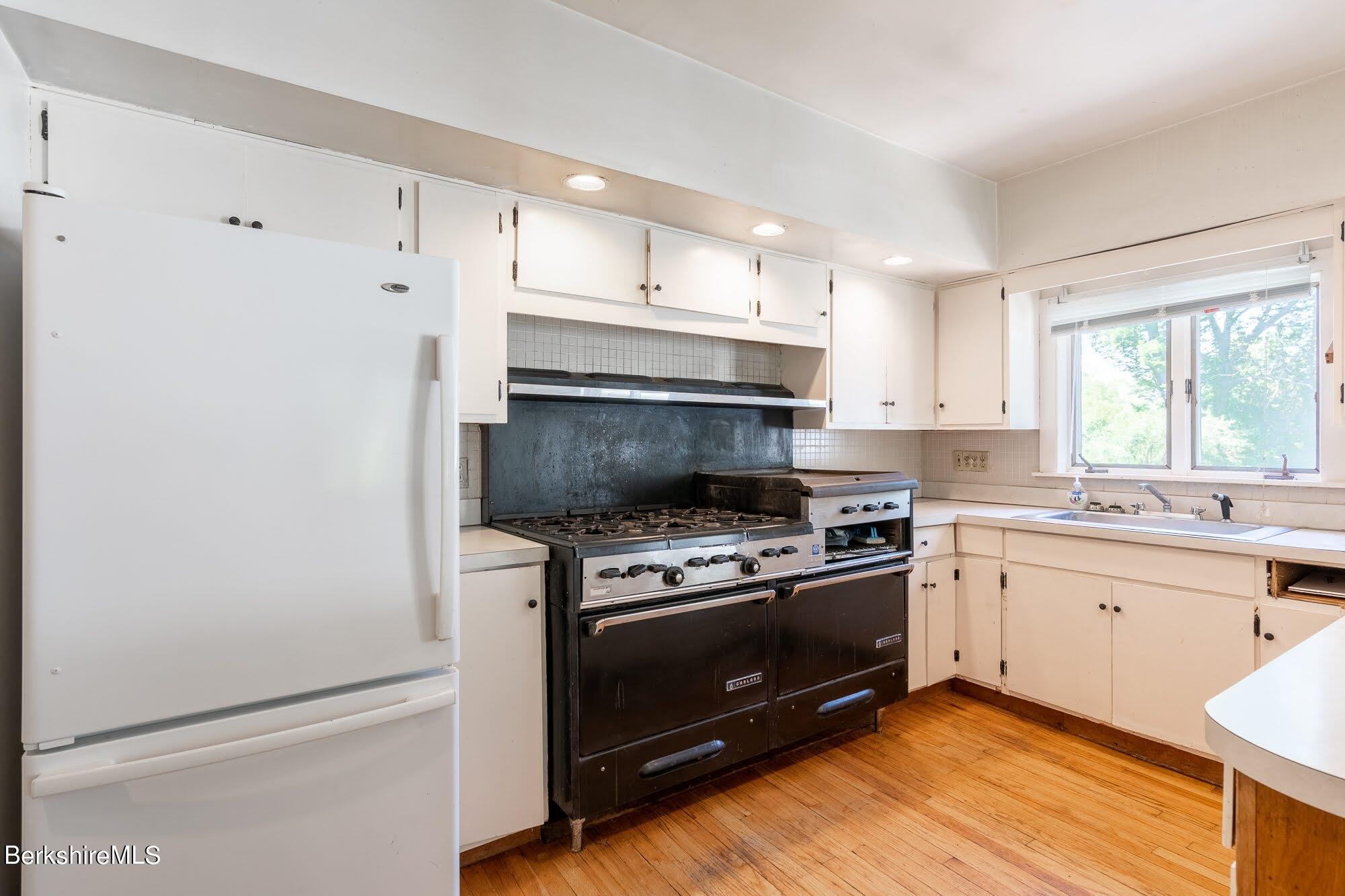19 Yale Hill Road Stockbridge, MA 01262 - Photo 34 of 67 19 Yale Hill_49