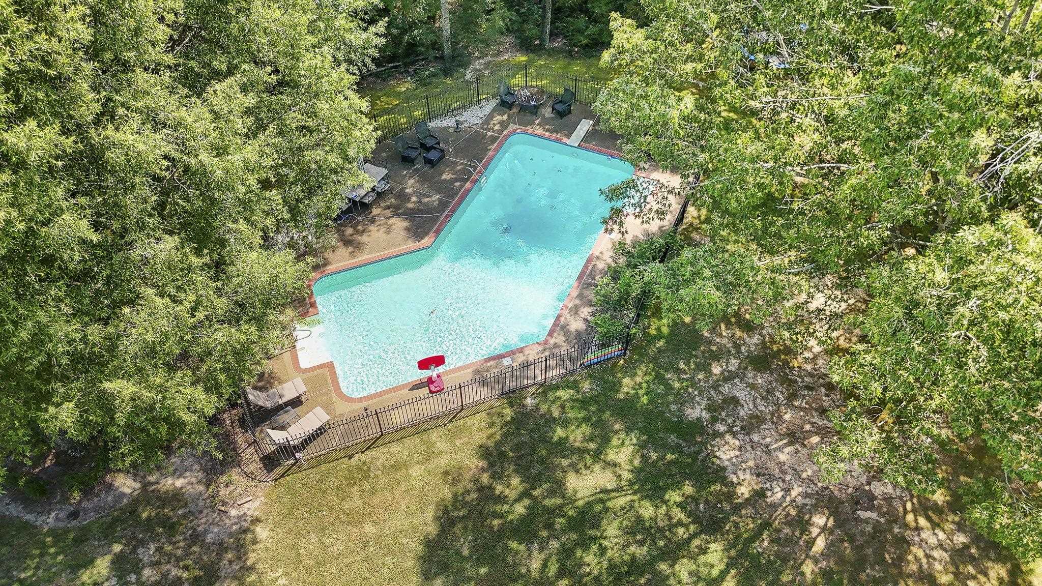 549 Peterson Lake Road Collierville, TN 38017 - Photo 32 of 34 an aerial view of a house