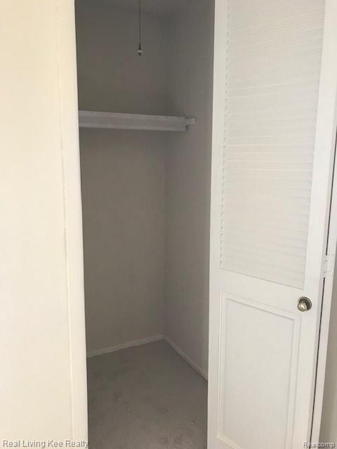 1403 Paddle Wheel Lane Rochester, MI 48306 - Photo 38 of 54 Spacious walk in closet in second bedroom