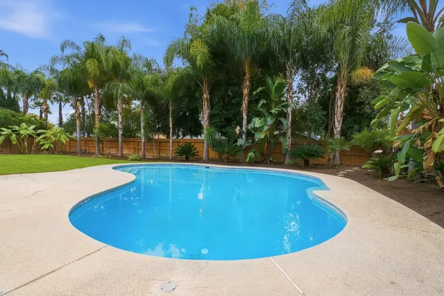 $699,900 | 2589 West Barstow Avenue, Fresno, CA 93711