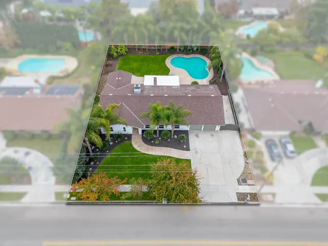 $699,900 | 2589 West Barstow Avenue, Fresno, CA 93711
