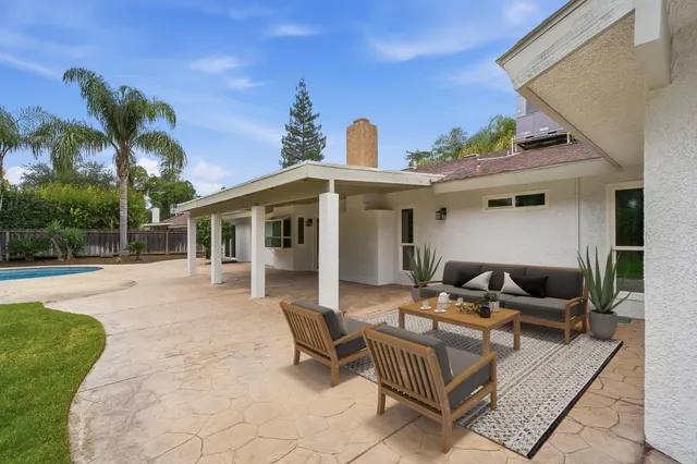 $699,900 | 2589 West Barstow Avenue, Fresno, CA 93711