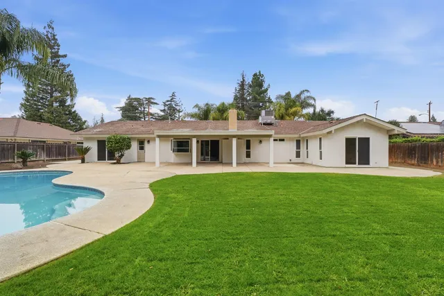 $699,900 | 2589 West Barstow Avenue, Fresno, CA 93711