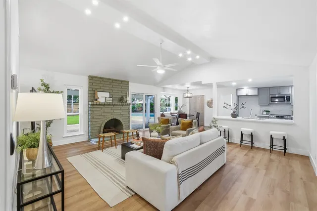 $699,900 | 2589 West Barstow Avenue, Fresno, CA 93711