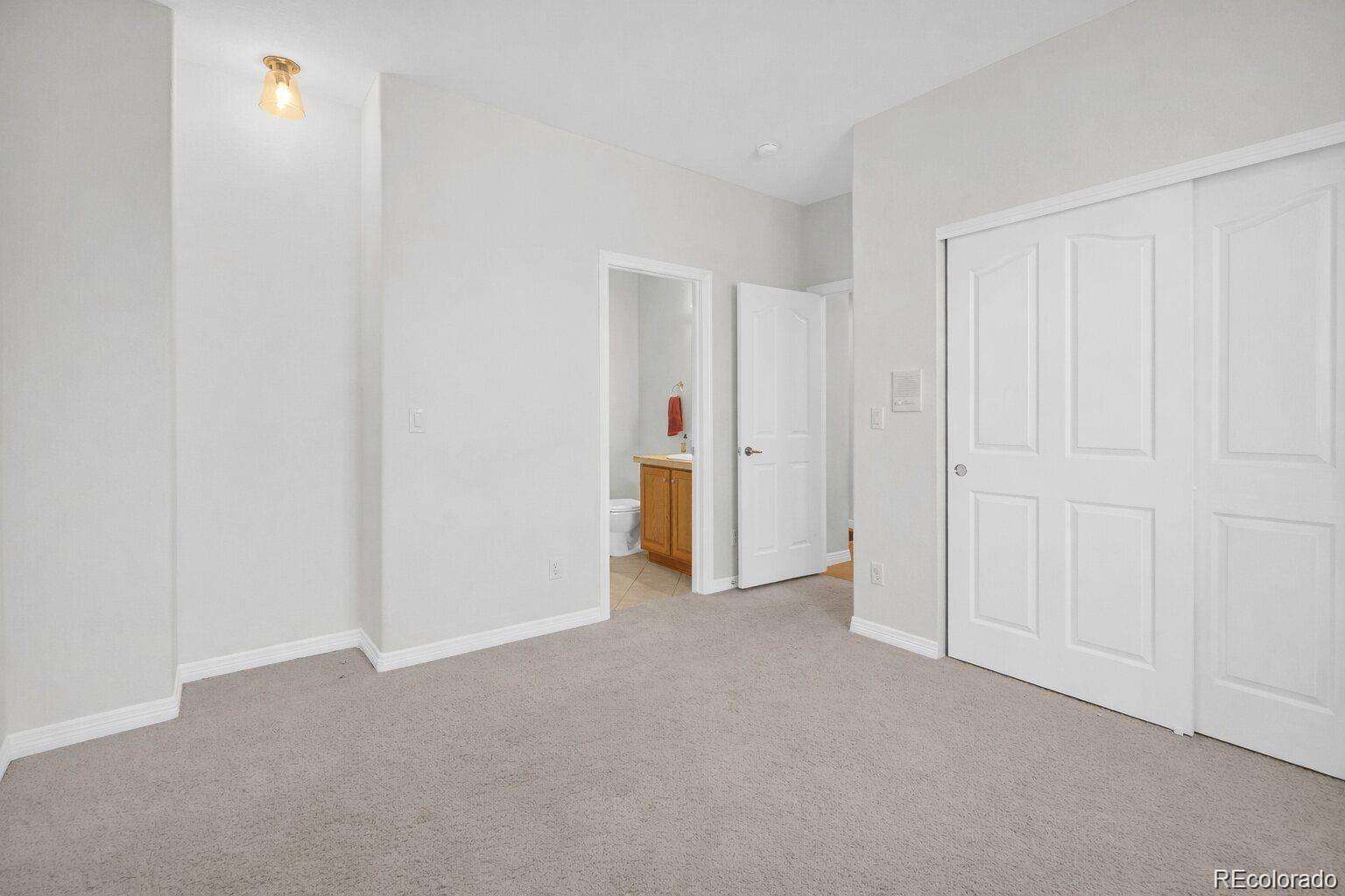 2675 Shadecrest Place Highlands Ranch, CO 80126 - Photo 16 of 32