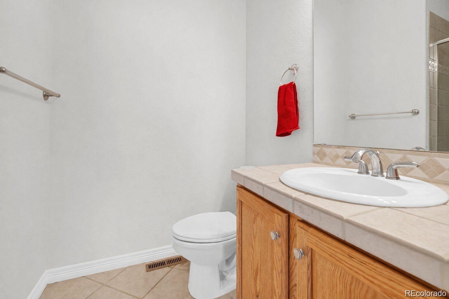 2675 Shadecrest Place Highlands Ranch, CO 80126 - Photo 17 of 32