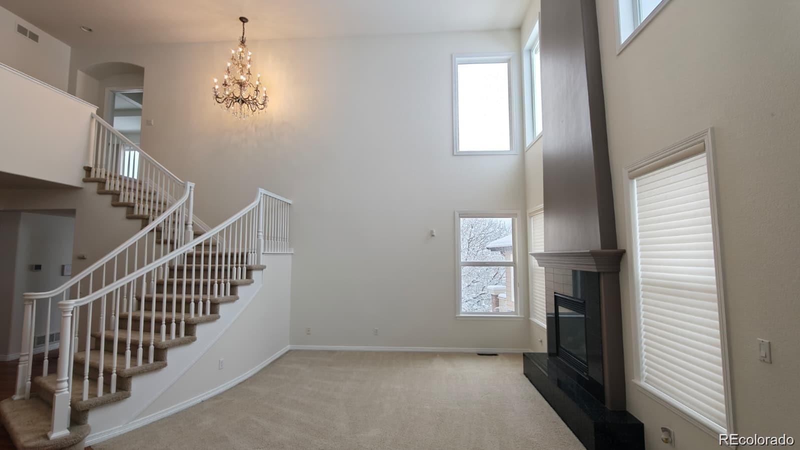 2675 Shadecrest Place Highlands Ranch, CO 80126 - Photo 3 of 32