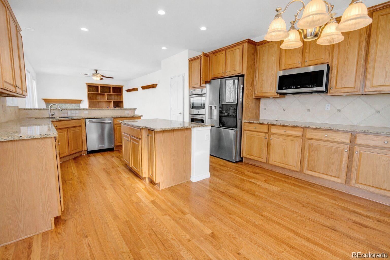 2675 Shadecrest Place Highlands Ranch, CO 80126 - Photo 6 of 32