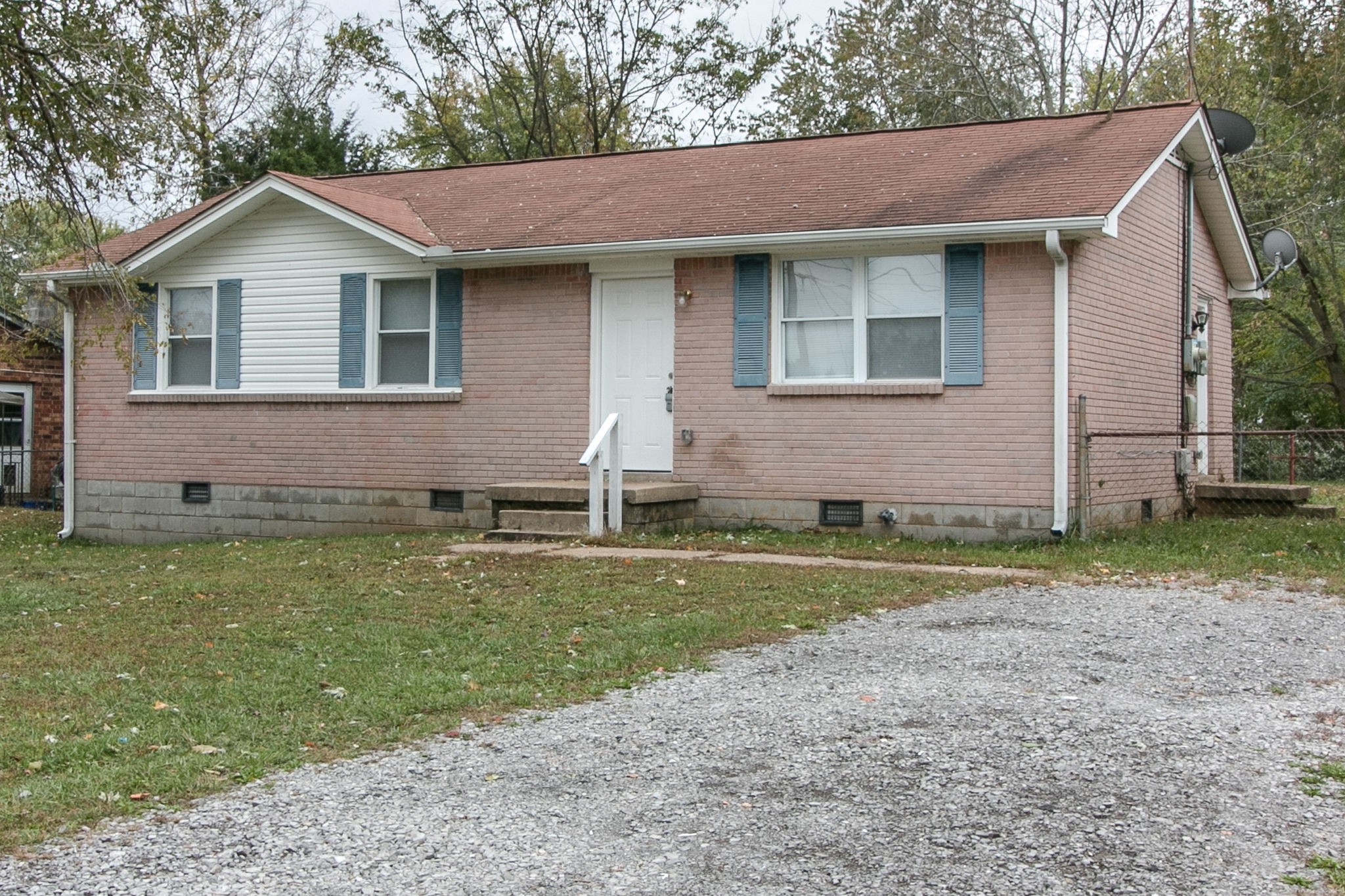 256 Raintree Drive Clarksville, TN 37042 - Photo 3 of 22 Gallery Image 3