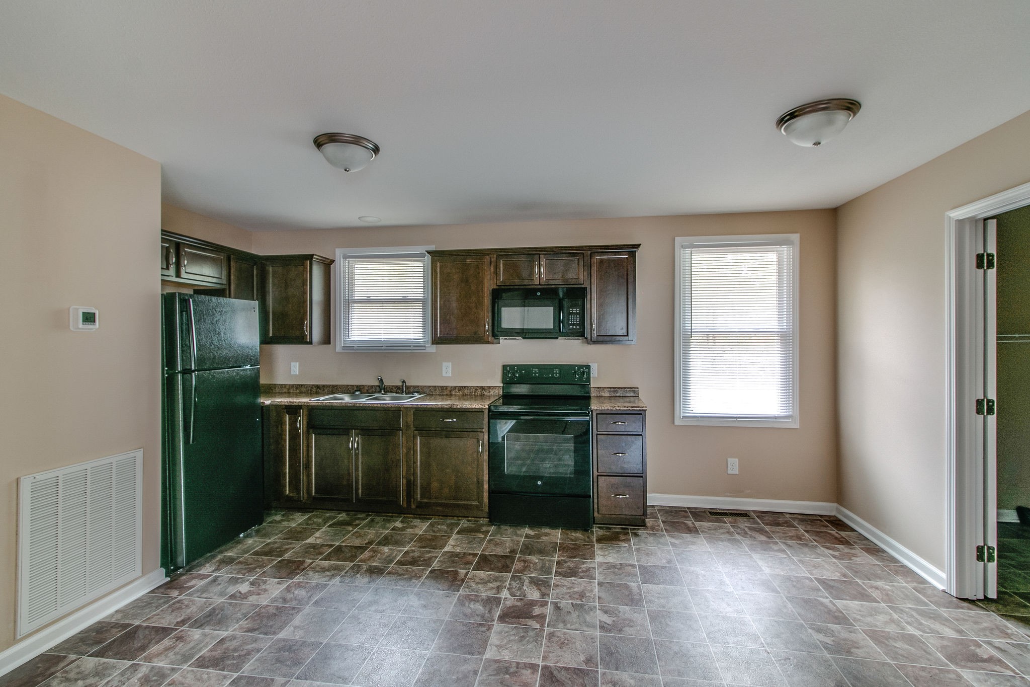 256 Raintree Drive Clarksville, TN 37042 - Photo 9 of 22 Gallery Image 9
