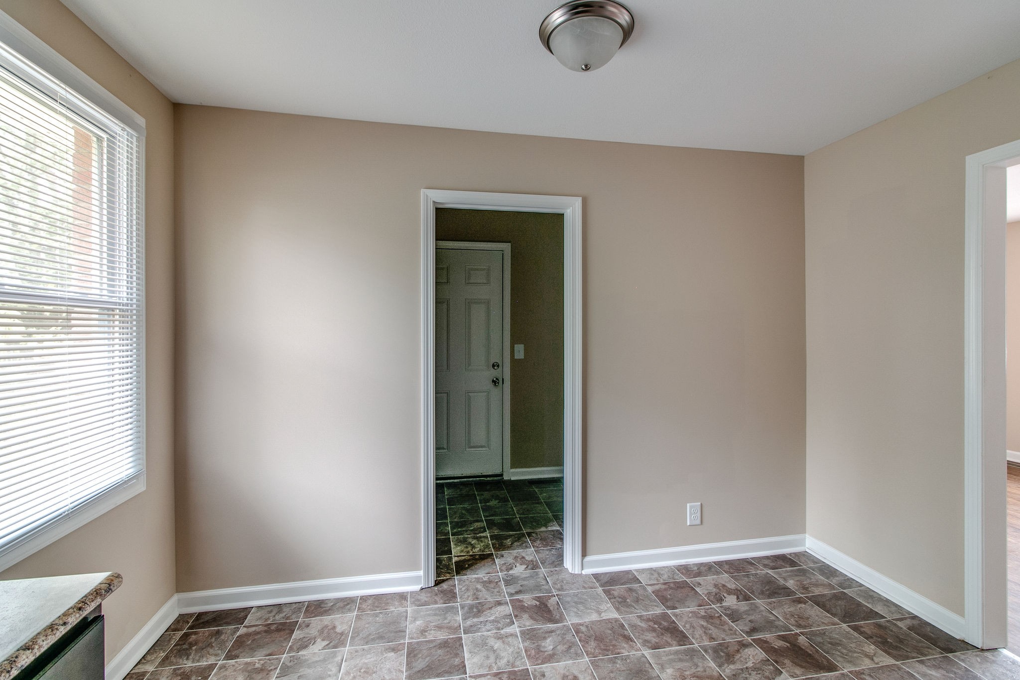 256 Raintree Drive Clarksville, TN 37042 - Photo 10 of 22 Gallery Image 10