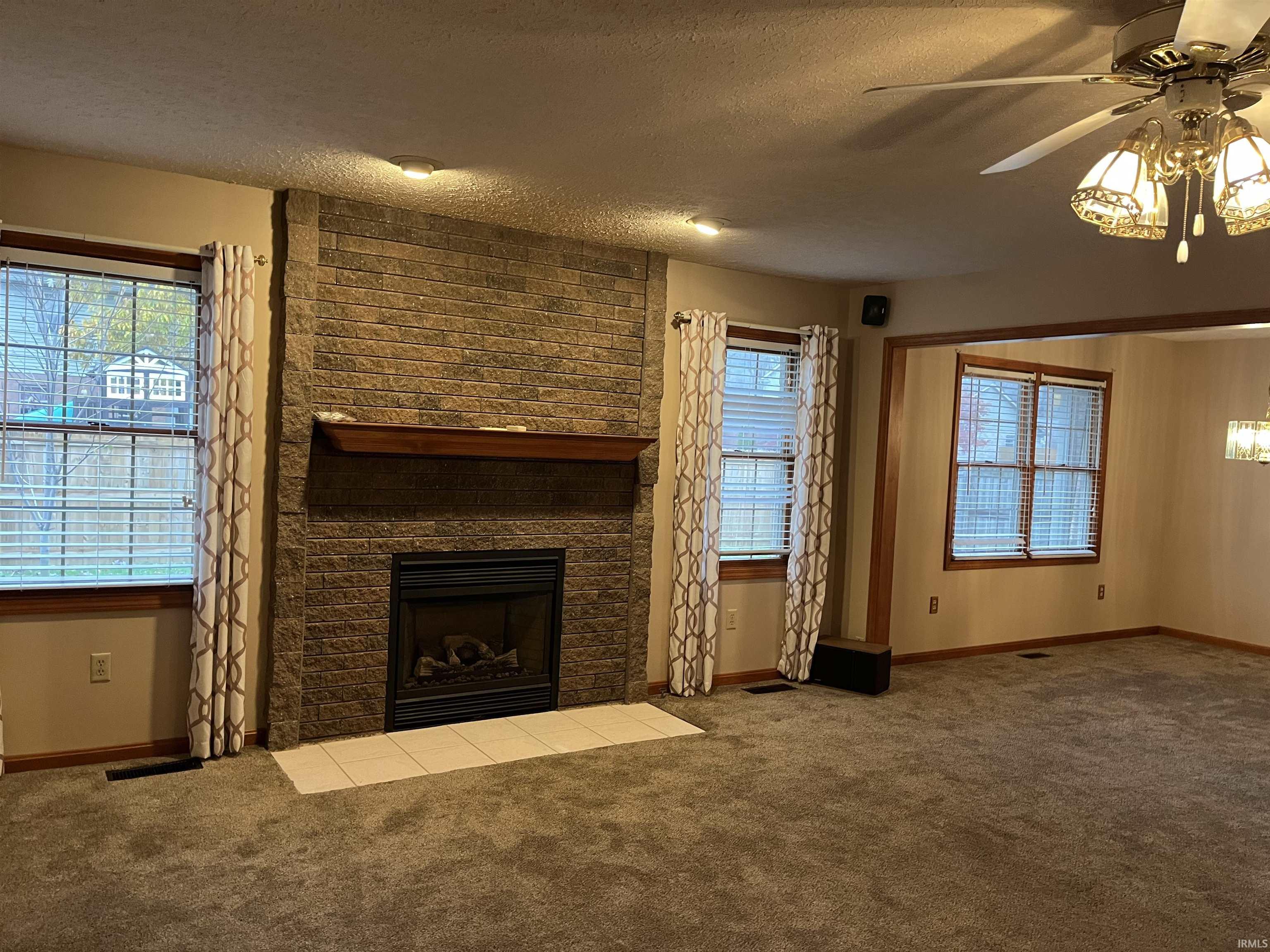 6655 Oak View Court Newburgh, IN 47630 - Photo 3 of 19