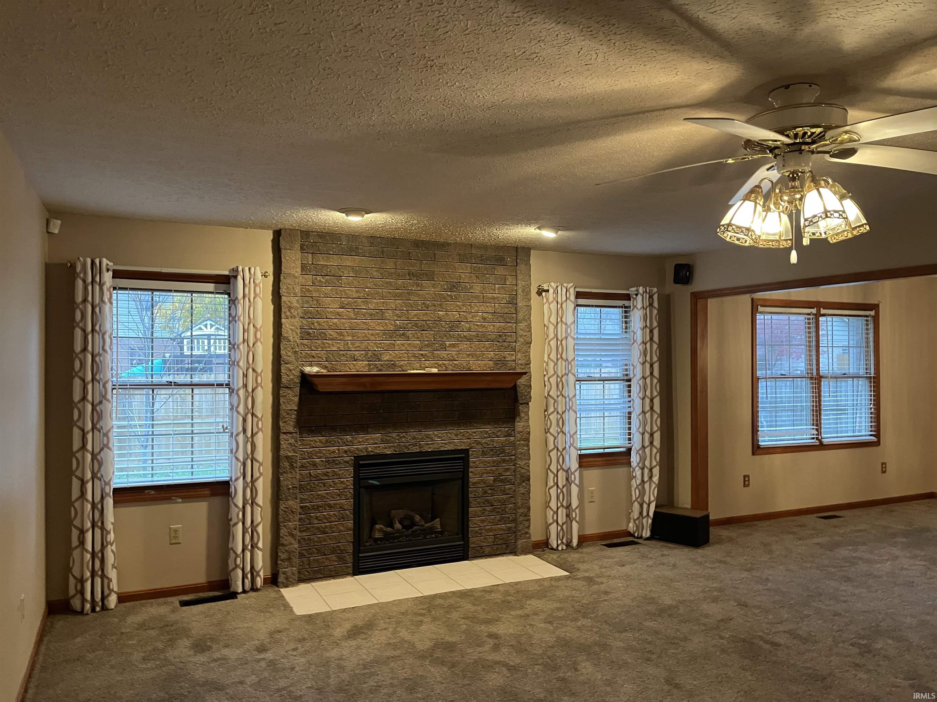 6655 Oak View Court Newburgh, IN 47630 - Photo 4 of 19