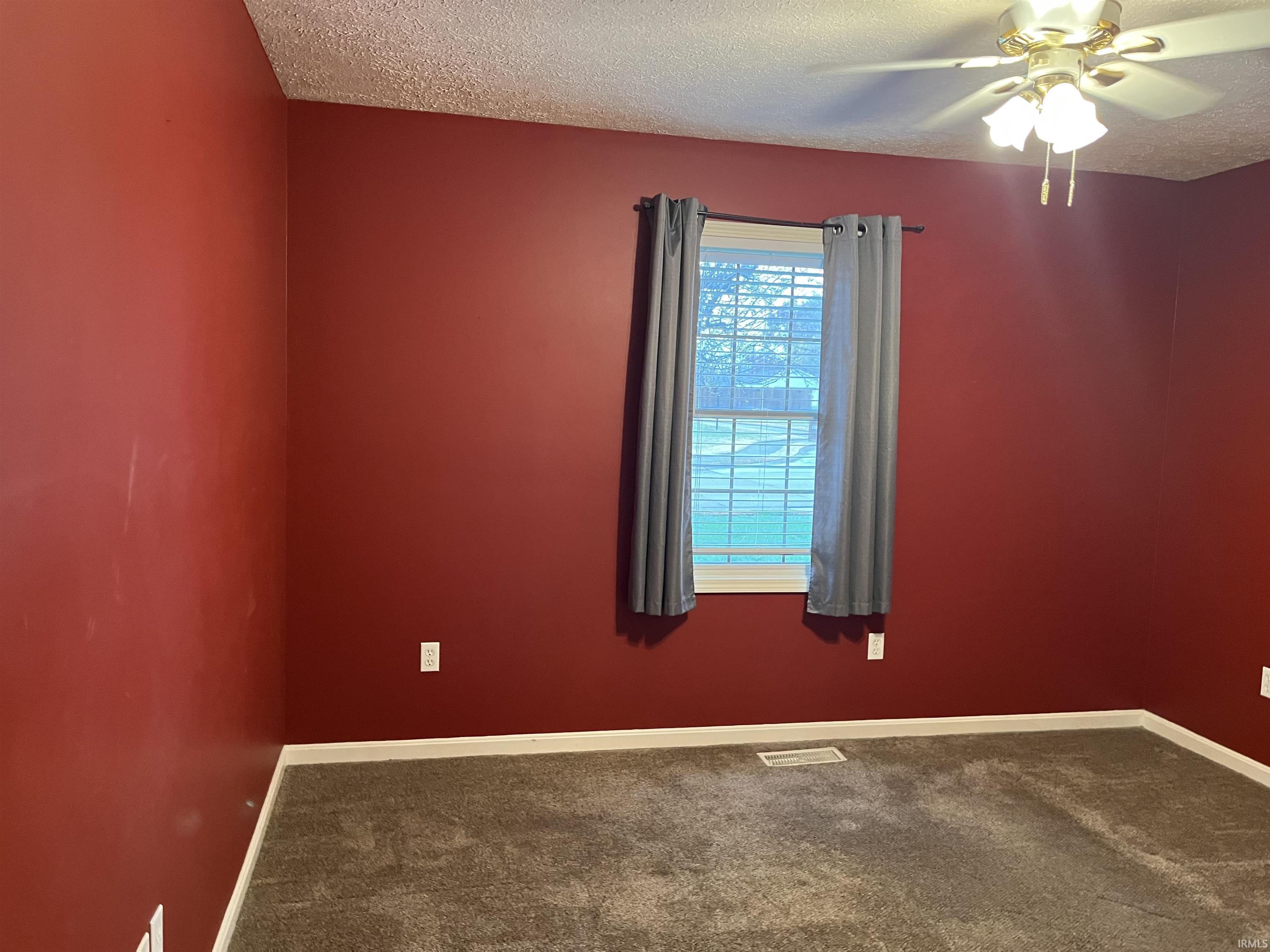 6655 Oak View Court Newburgh, IN 47630 - Photo 5 of 19