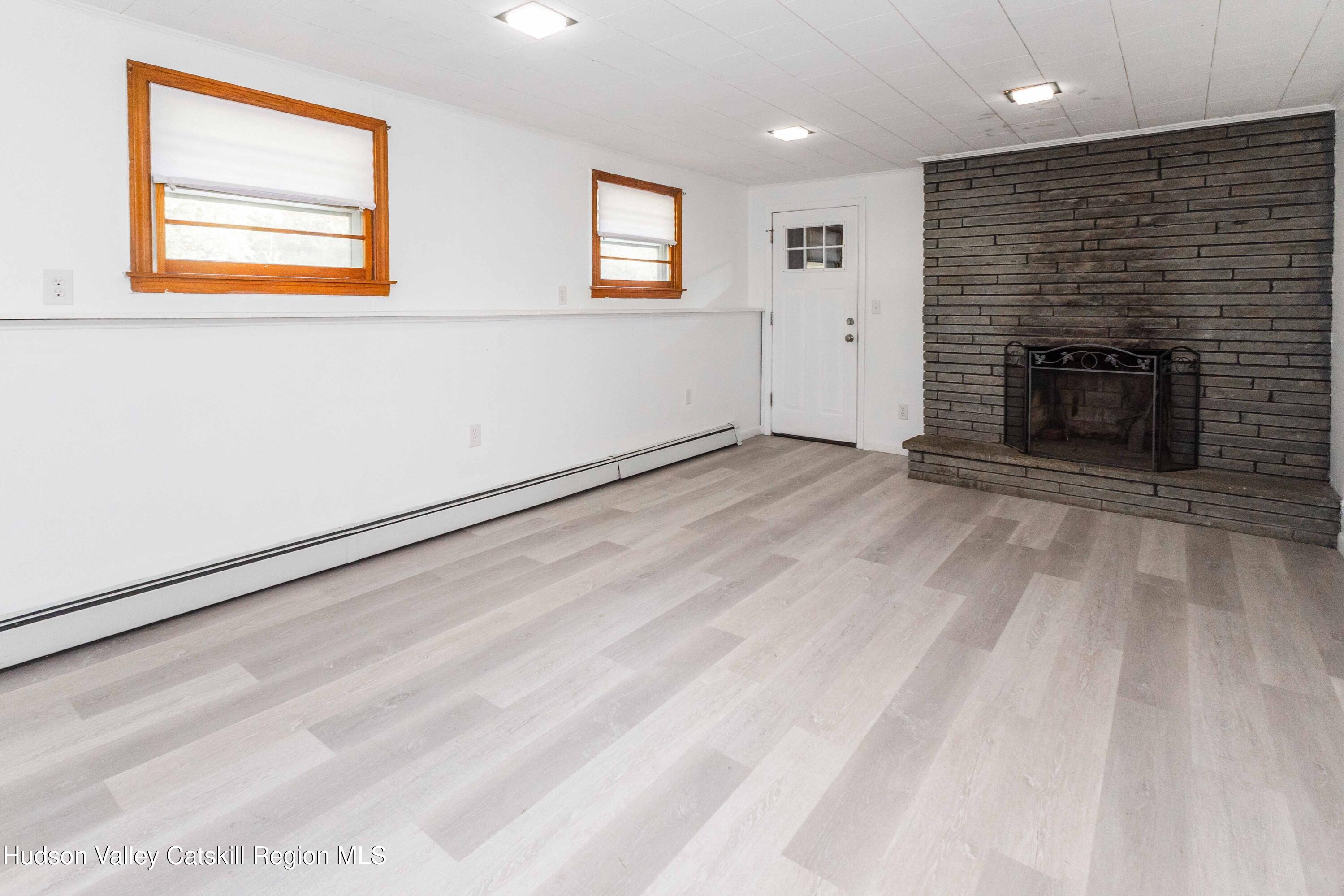 94 Lodge Road Saugerties, NY 12477 - Photo 34 of 47 an empty room with windows