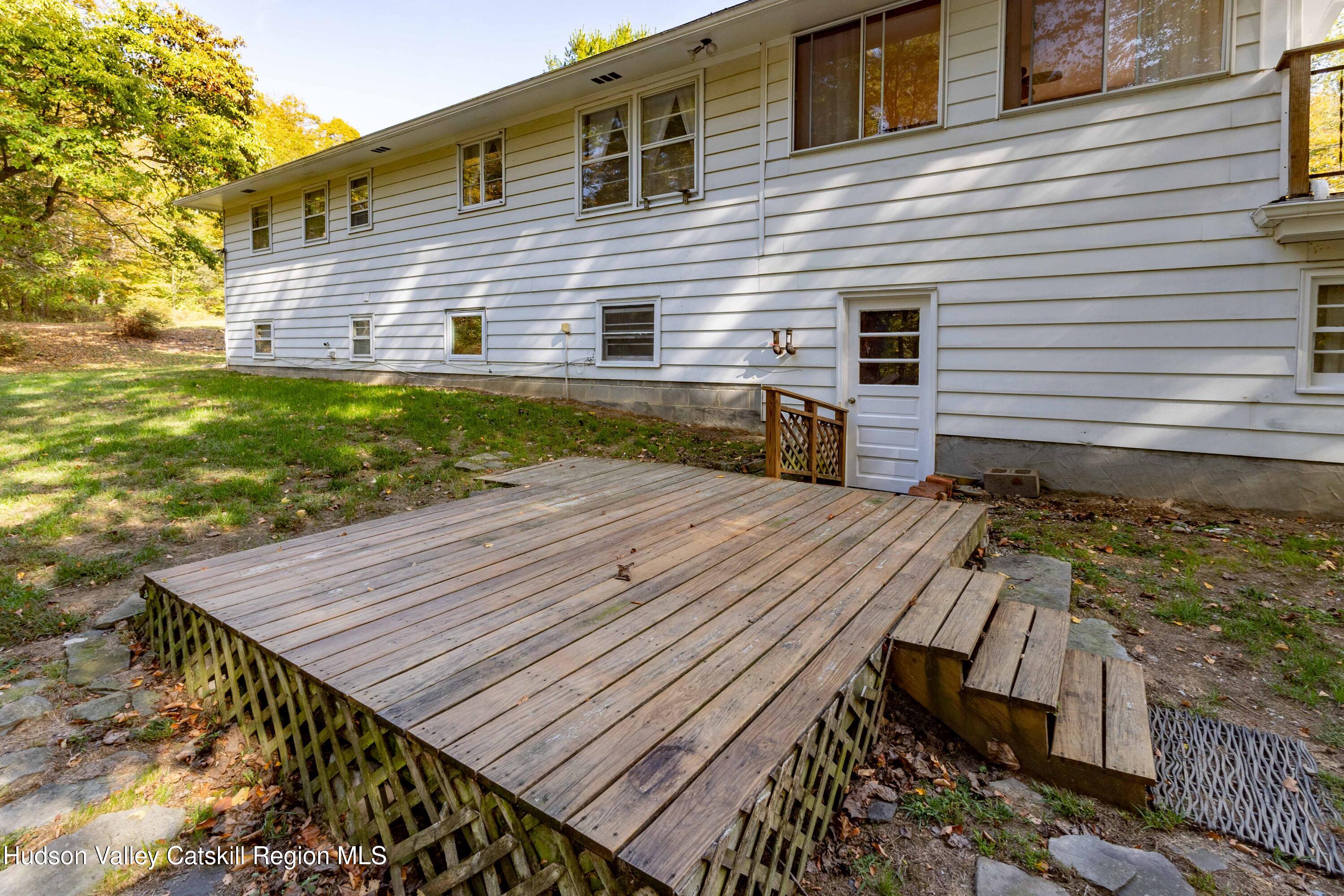 94 Lodge Road Saugerties, NY 12477 - Photo 9 of 47 5N9A9596