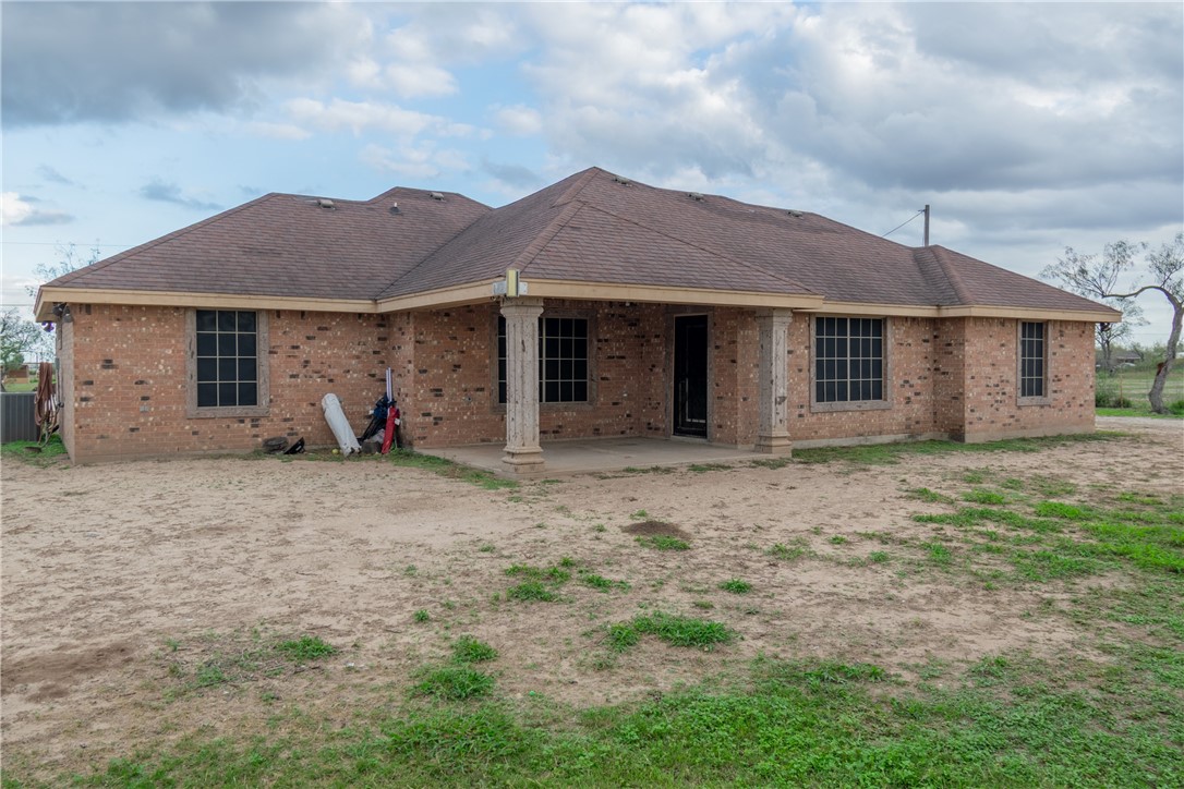 204 County Road 1331 Alice, TX 78332 - Photo 28 of 30 a view of a house with a yard