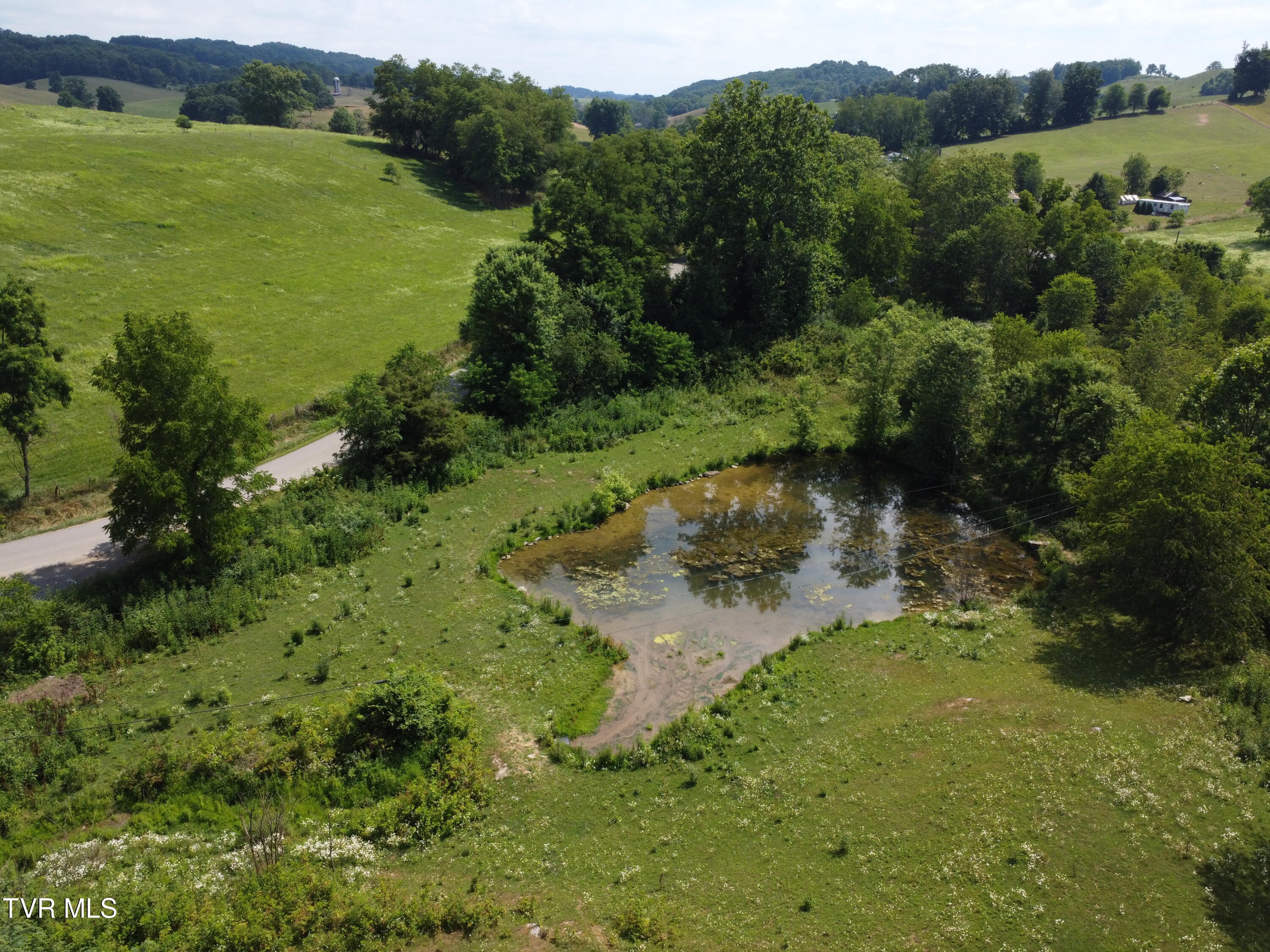 14176 Countiss Road Abingdon, VA 24210 - Photo 4 of 23 DJI_0095