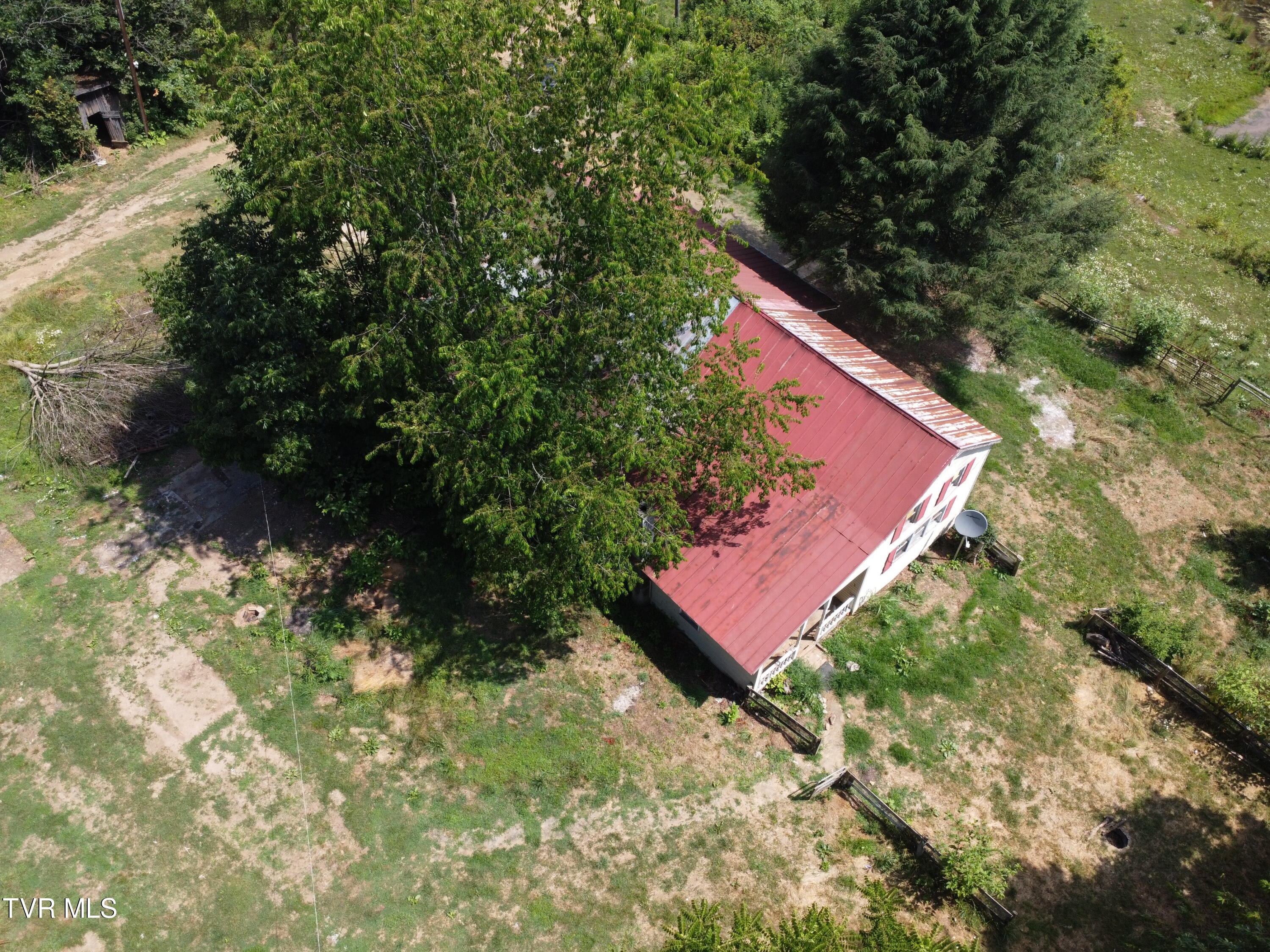 14176 Countiss Road Abingdon, VA 24210 - Photo 6 of 23 DJI_0098