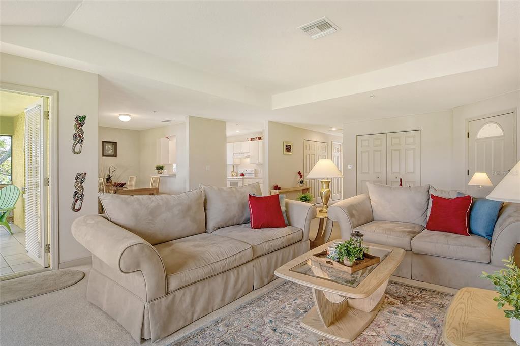 381 Bobby Jones Road, Unit 381 Sarasota, FL 34232 - Photo 10 of 32 Gallery Image 10