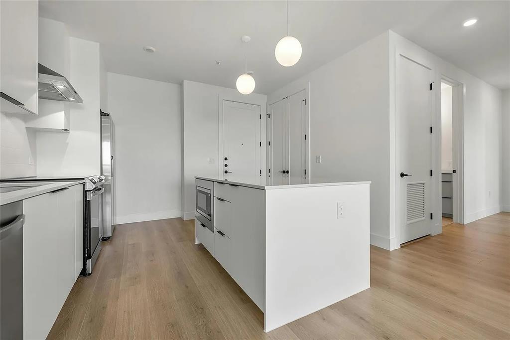 1701 Simond Avenue, Unit 642 Austin, TX 78723 - Photo 9 of 39