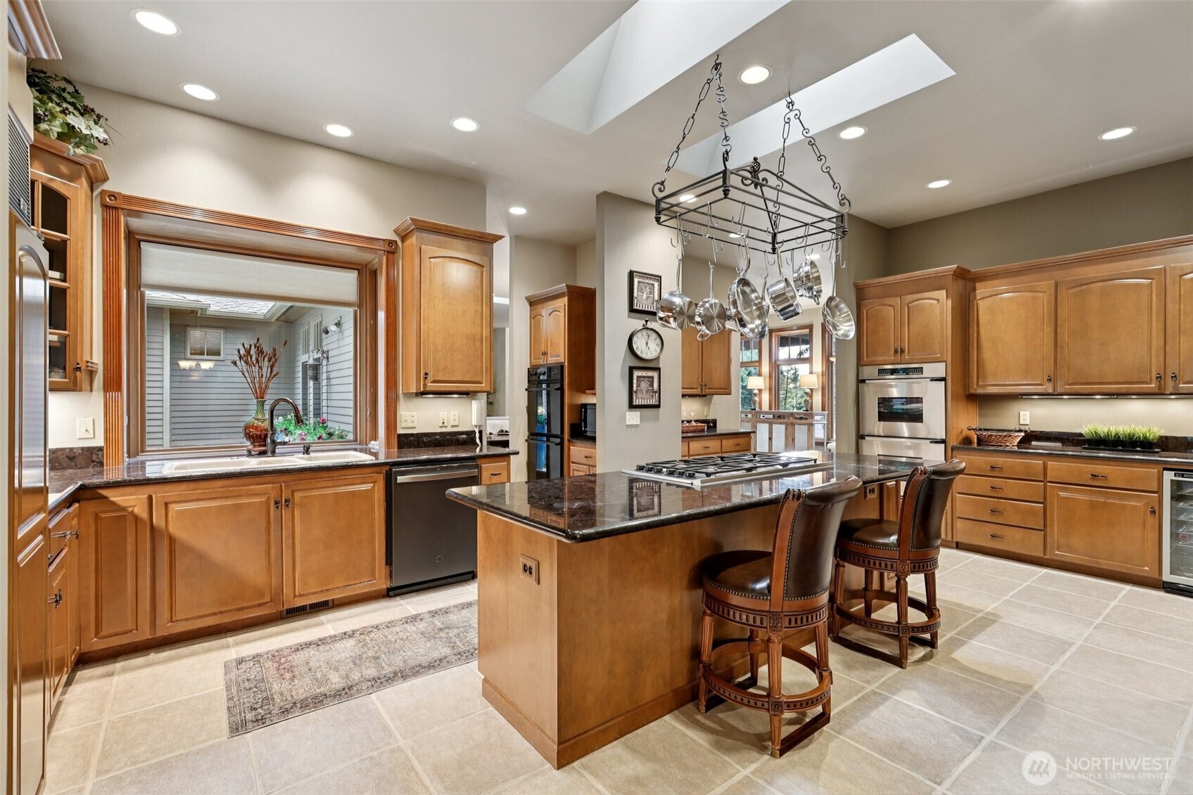 21611 45th Avenue Southeast Bothell, WA 98021 - Photo 8 of 39