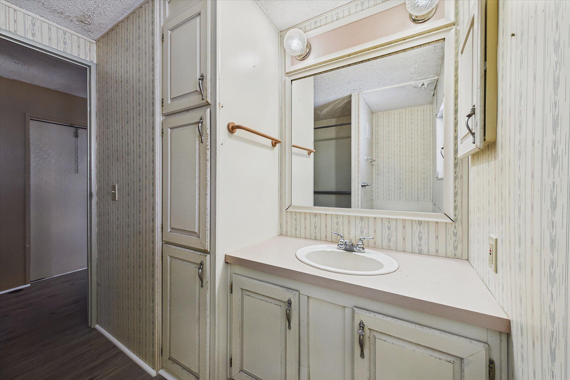 1948 Patterson Road Willow Creek, CA 95573 - Photo 27 of 47 Gallery Image 27