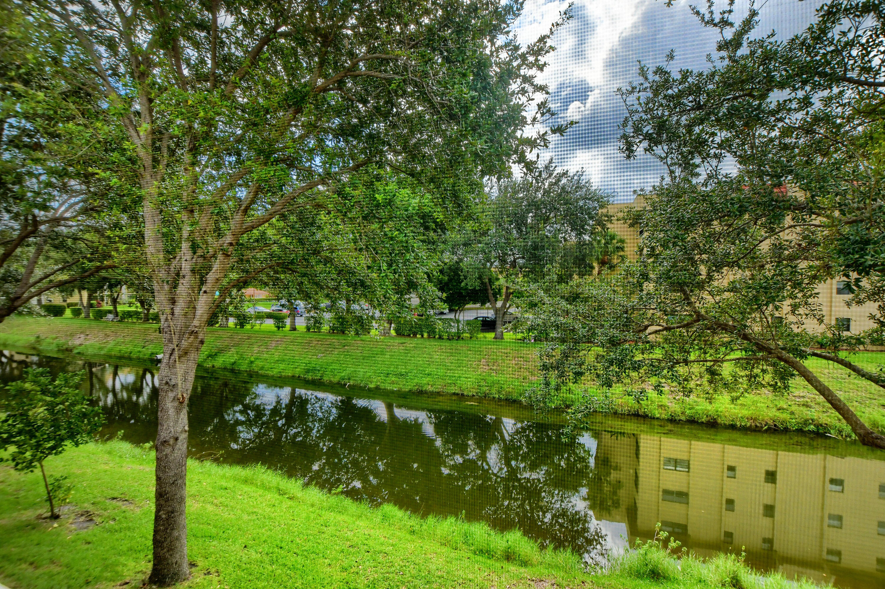 9826 Marina Boulevard, Unit 1027 Boca Raton, FL 33428 - Photo 4 of 25 21_ebf_1895-hdr(5)